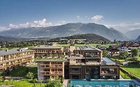 Falkensteiner Hotel Kronplatz - The Leading Hotels Of The World (Adults Only)